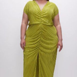 Good American Always Fits Plisse Maxi Dress